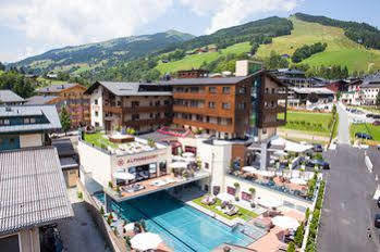 Khách sạn Landhaus Aamadall Im Alpinresort Sport & Saalbach-Hinterglemm