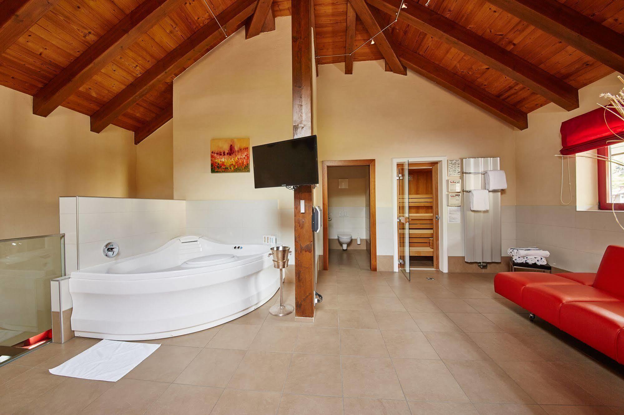 Landhaus Aamadall Im Alpinresort Sport & Khách sạn 2*